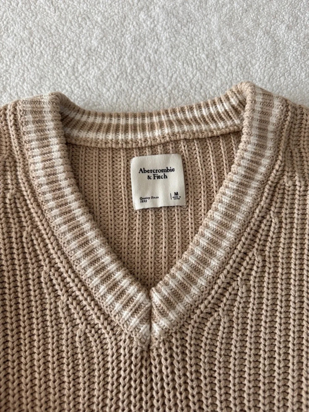 Women’s Cream-Tan V-Neck Knit Sweater - Picture 3 of 5